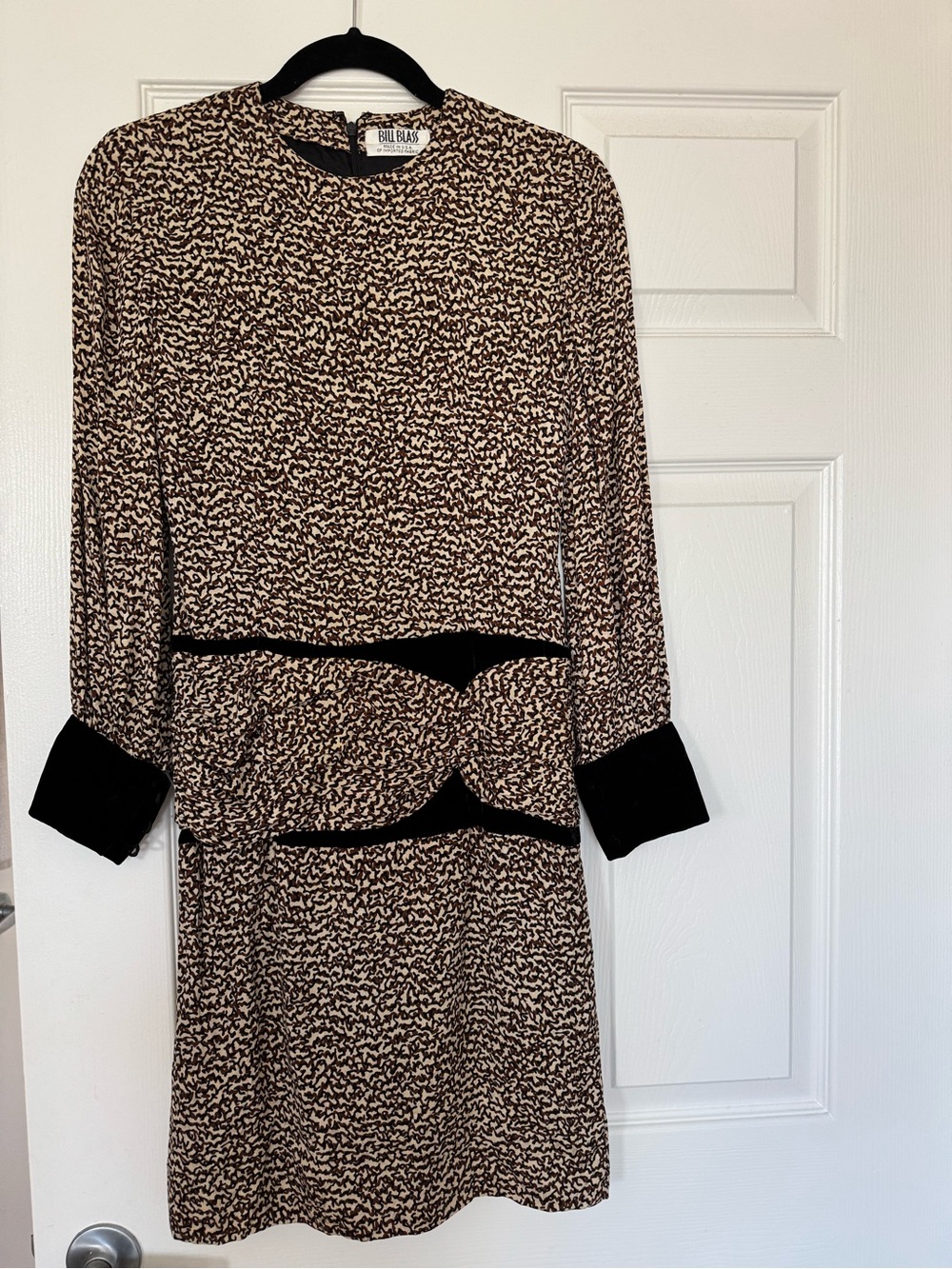 bill blass Black and Cream Long-Sleeve Printed Dress